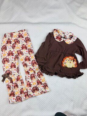 Thanksgiving Outfit 2 piece Girls Size 4-5 (size 110) Ruffled Graphic Turkey Bow